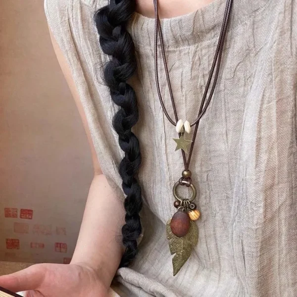 Boho Feather Leaf Pendant Necklace – Vintage Ethnic Jewelry - Image 3